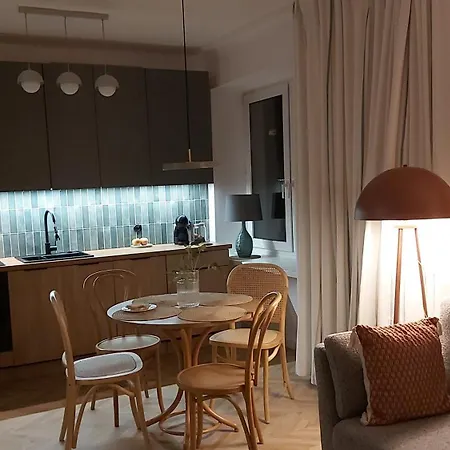 Olive Garden Center Apartment *