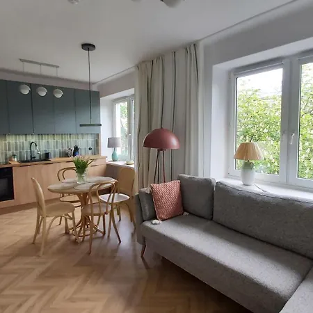 Olive Garden Center Apartment